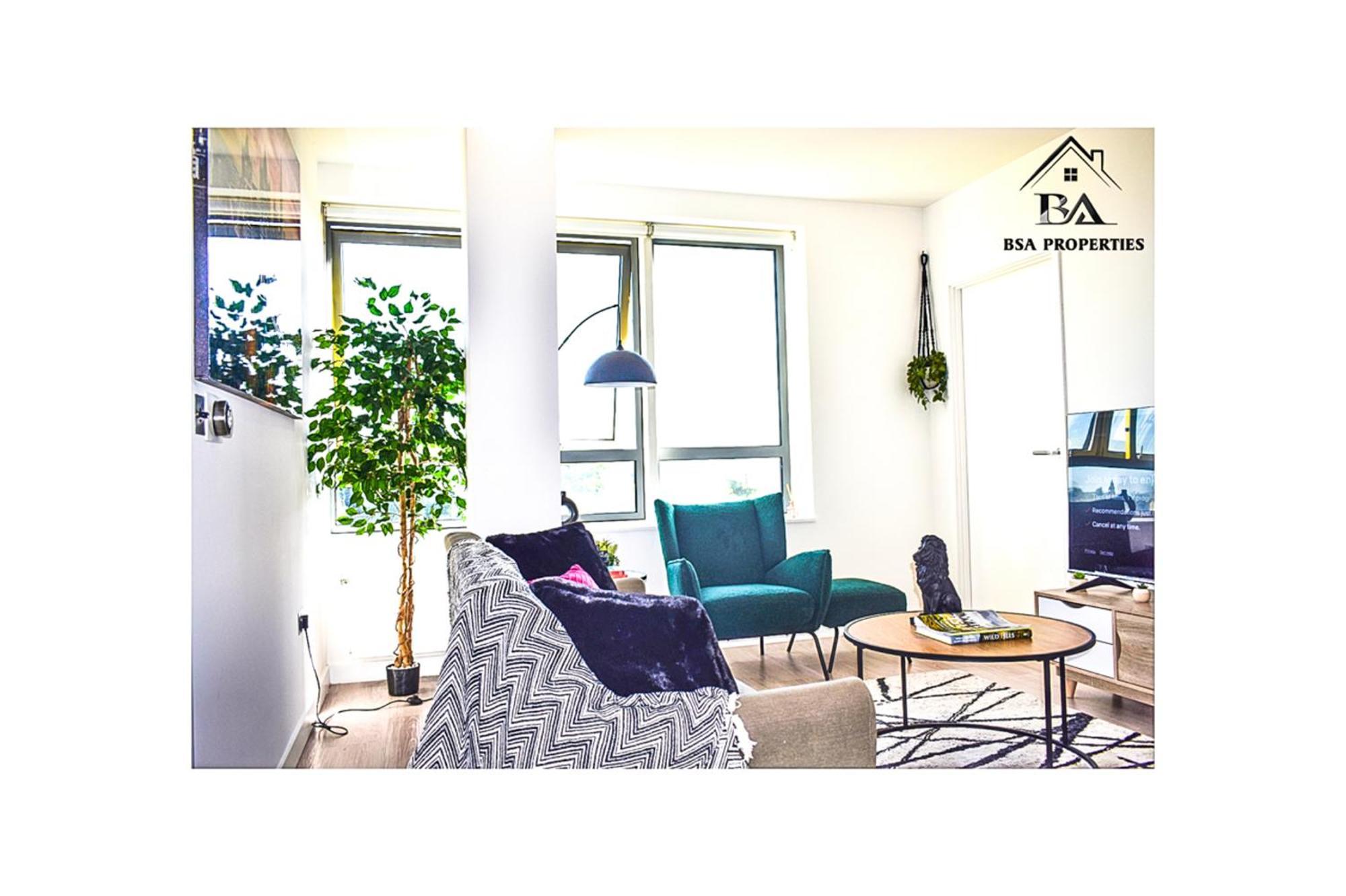 City Centre Apartment Close To Ascot & Legoland Sleep Upto 4 Guests - Parking On Request! Bracknell Exteriér fotografie